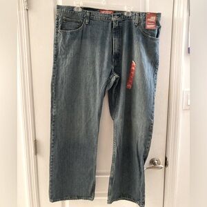NWT Mens Arizona jeans. Size 42x30